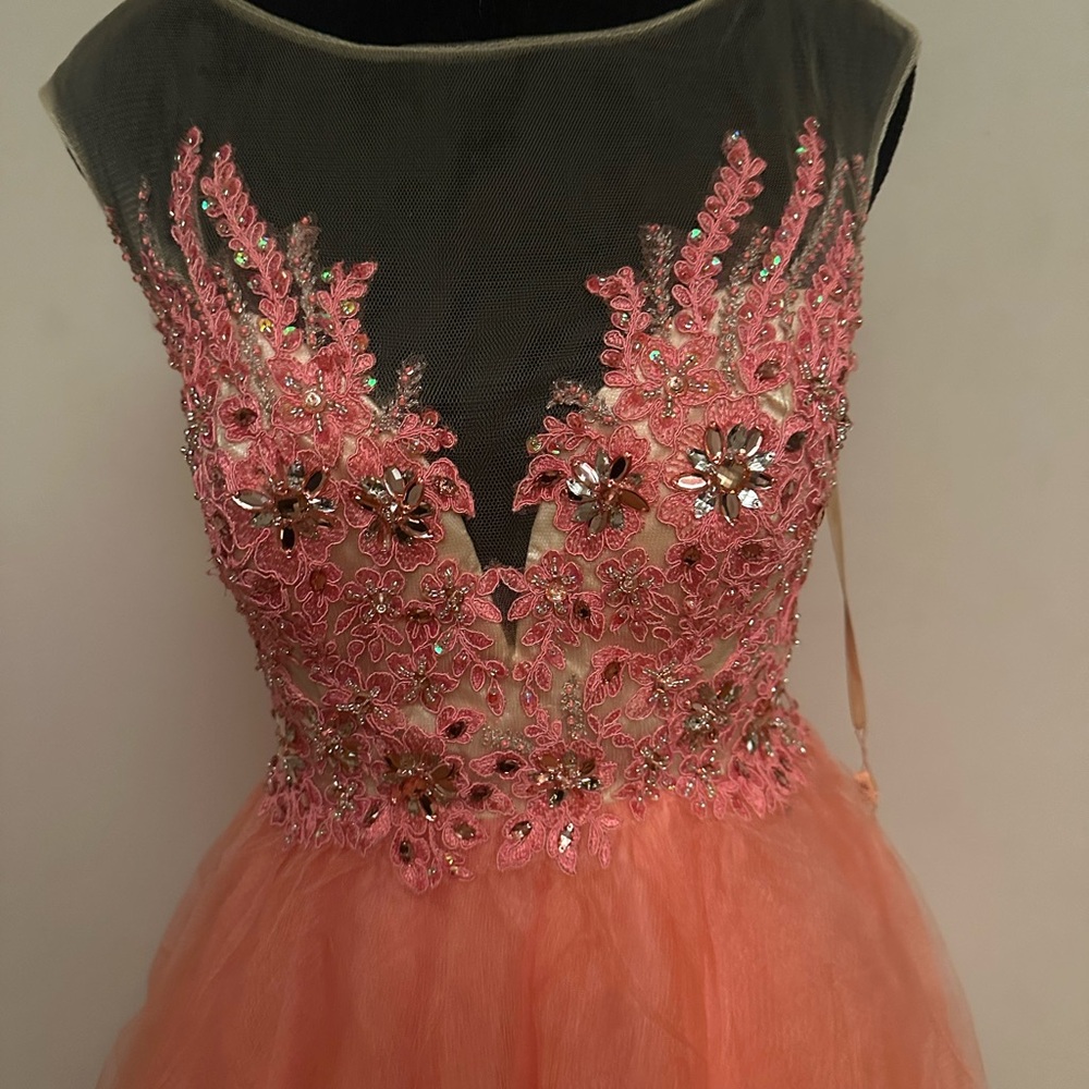 Beautiful dress new